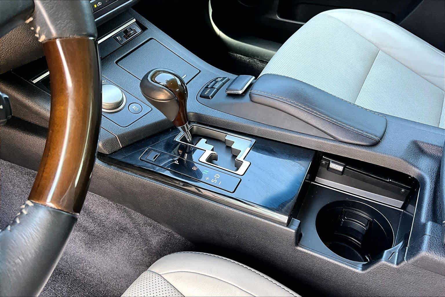 Used 2014 Lexus ES 350 w/ Luxury Package FWD image 17