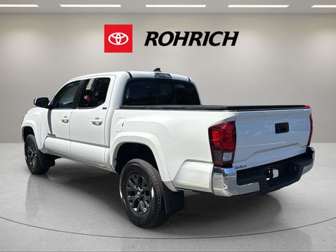 Used 2023 Toyota Tacoma SR5 w/ SR5 Appearance Package RWD image 8