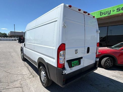 Used 2016 RAM ProMaster 2500 w/ Interior Convenience Group FWD image 4