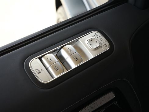 Used 2026 Mercedes-Benz G 63 AMG 4MATIC image 31