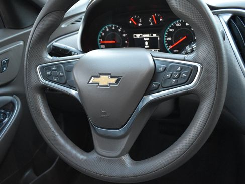 Used 2020 Chevrolet Malibu LS image 23