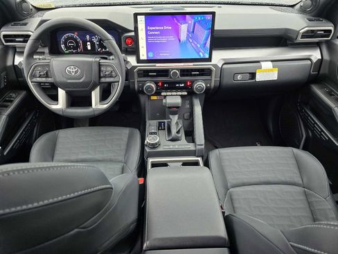 Certified 2025 Toyota 4Runner TRD Off-Road Premium image 18