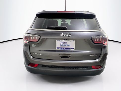 Used 2022 Jeep Compass Latitude AWD/4WD image 6