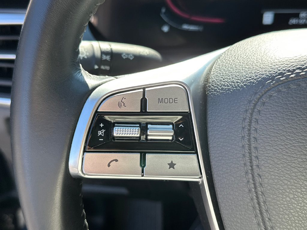 Certified 2025 Kia Telluride S FWD image 26