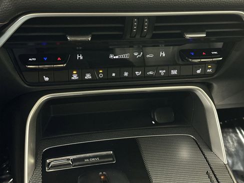 Used 2024 MAZDA CX-90 3.3 Turbo w/ Preferred Plus image 24