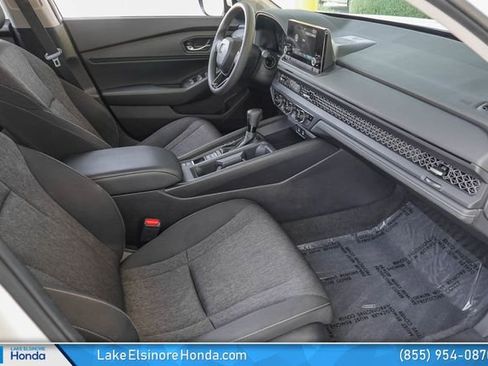 Certified 2023 Honda Accord EX image 18