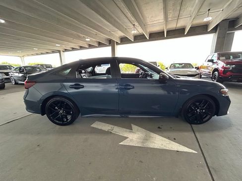 Used 2025 Honda Civic Sport image 6