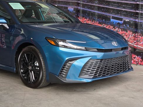 Certified 2026 Toyota Camry SE FWD image 2
