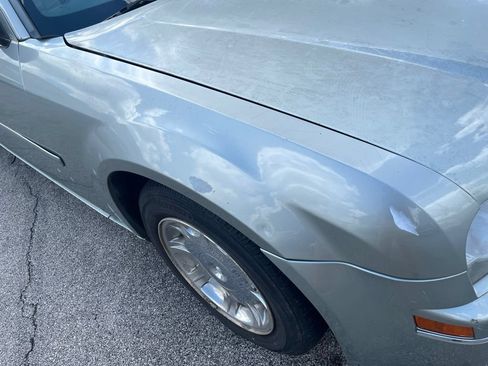 Used 2005 Chrysler 300 Touring RWD image 20