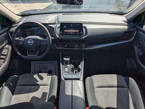 Used 2026 Nissan Rogue SV FWD image 14