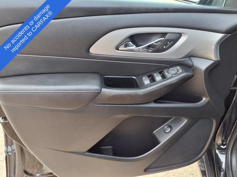 Used 2022 Chevrolet Traverse LT w/ LPO, Blackout Package AWD/4WD image 14