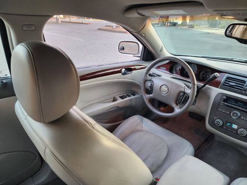 Used 2007 Buick Lucerne CXL w/ Luxury Package FWD image 21