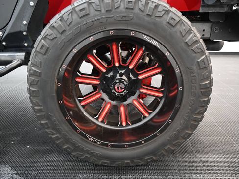 Used 2018 Jeep Wrangler Unlimited Rubicon w/ Cold Weather Group AWD/4WD image 57