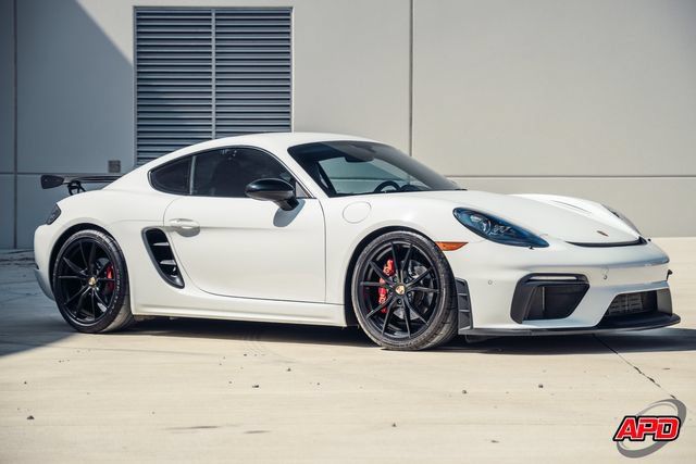 Used 2018 Porsche 718 Cayman GTS RWD image 45
