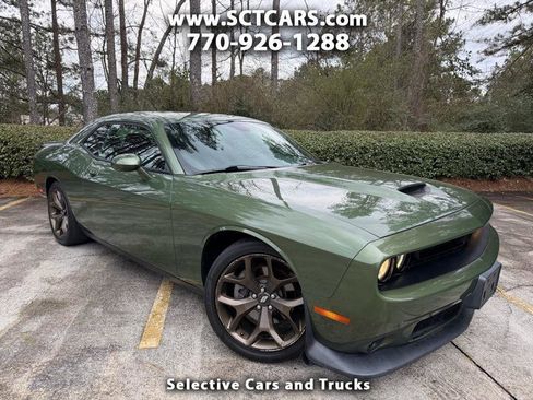 Used 2019 Dodge Challenger GT image 1