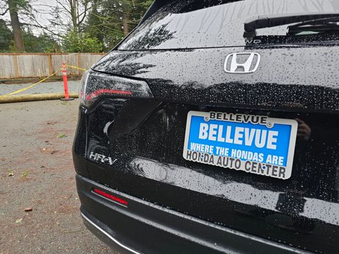 Certified 2023 Honda HR-V Sport image 15