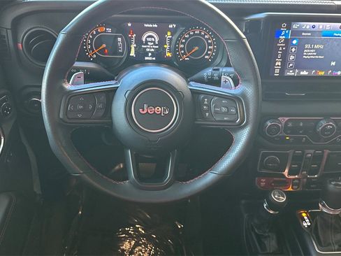 Used 2024 Jeep Wrangler Unlimited Rubicon 392 image 17