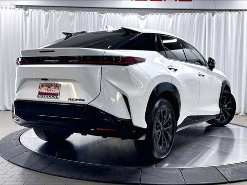 Used 2026 Lexus RZ 350e 2WD w/ Accessory Package (Z1) image 9