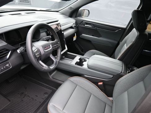 New 2026 GMC Acadia AT4 image 19