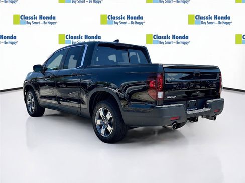 Certified 2025 Honda Ridgeline RTL image 5