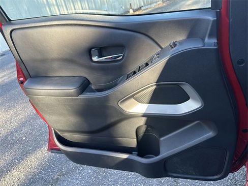 Used 2023 Nissan Frontier SV w/ Tow Package image 25