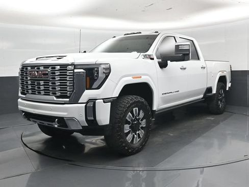 Used 2024 GMC Sierra 2500 Denali w/ Denali Reserve Package AWD/4WD image 33