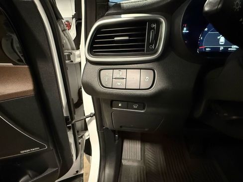 Certified 2020 Kia Sorento SX image 13