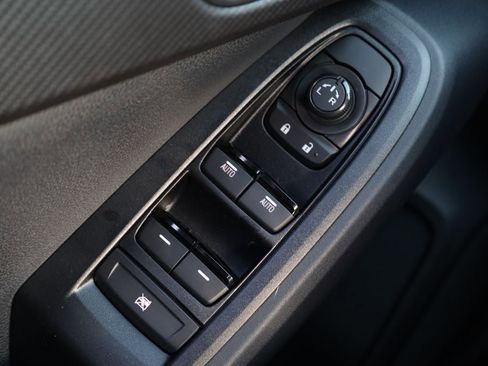 New 2026 Subaru Crosstrek 2.0i Premium AWD/4WD image 17