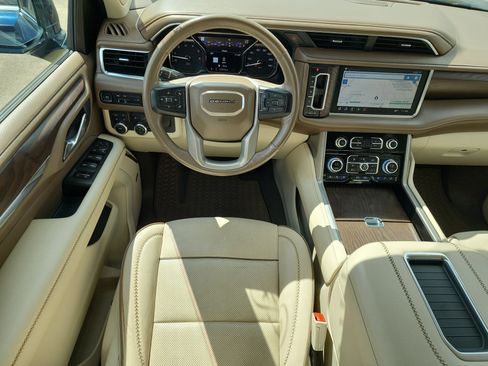 Used 2021 GMC Yukon XL Denali image 14