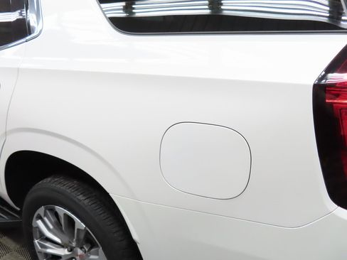 Used 2023 GMC Yukon Denali image 46