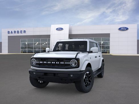 New 2026 Ford Bronco Outer Banks AWD/4WD image 2