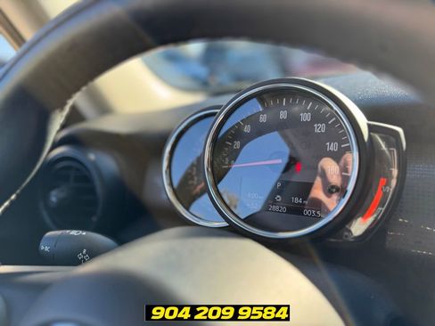 Used 2019 MINI Cooper 2-Door Hardtop w/ Signature Upholstery Package FWD image 14