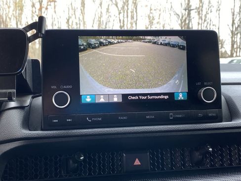 Used 2023 Honda CR-V EX image 30