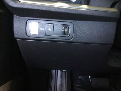 New 2026 Chevrolet Traverse LT w/ Midnight/Sport Edition image 41