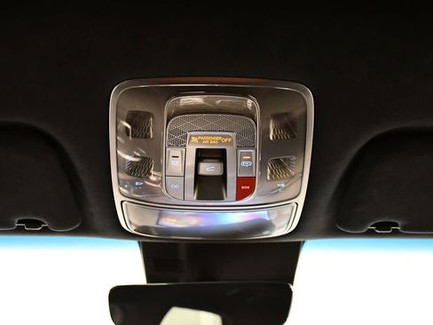 Used 2025 Genesis GV70 3.5T Sport w/ Sport Advanced Package image 18