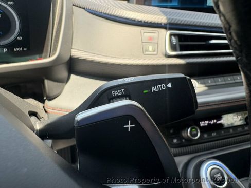Used 2019 BMW i8 Roadster AWD/4WD image 16