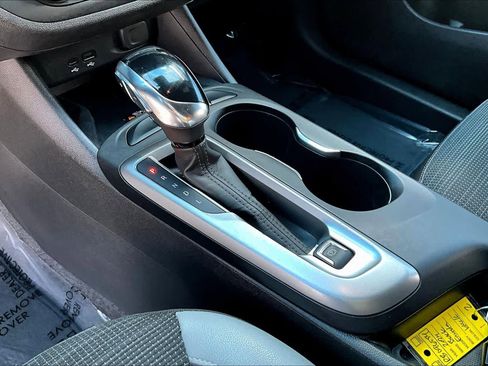 Used 2024 Buick Envista Preferred w/ Convenience I Package FWD image 17