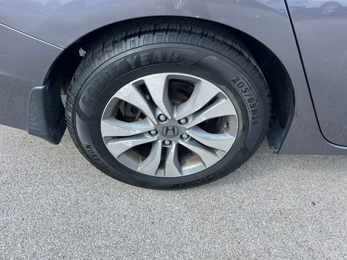 Used 2015 Honda Accord LX image 9