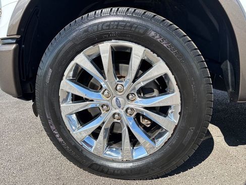 Used 2015 Ford F150 Lariat w/ Equipment Group 502A Luxury image 26