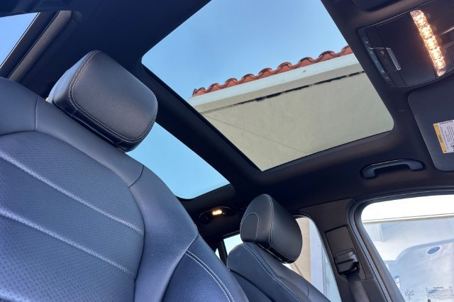 Used 2022 Mercedes-Benz GLC 300 4MATIC image 20