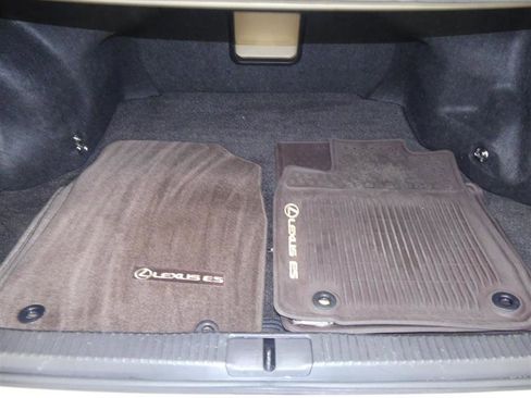 Used 2018 Lexus ES 350 w/ Premium Package image 32