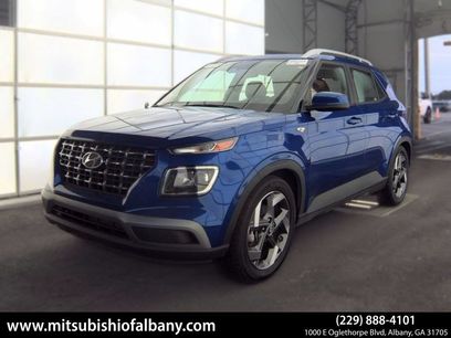 Used 2025 Hyundai Venue SEL