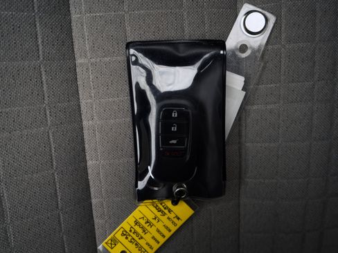 Used 2023 Honda HR-V LX image 44