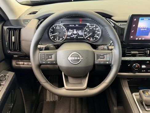 New 2026 Nissan Pathfinder SV w/ SV Premium Package FWD image 21
