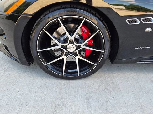 Used 2012 Maserati GranTurismo S RWD image 18