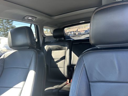 Certified 2019 GMC Terrain SLT w/ Preferred Package image 15