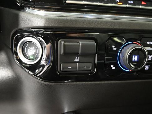 Used 2025 Chevrolet Silverado 1500 RST image 30