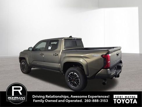 New 2026 Toyota Tacoma TRD Sport AWD/4WD image 10