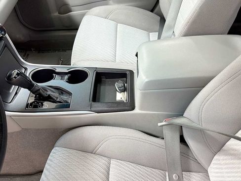 Certified 2016 Toyota Camry LE FWD image 22
