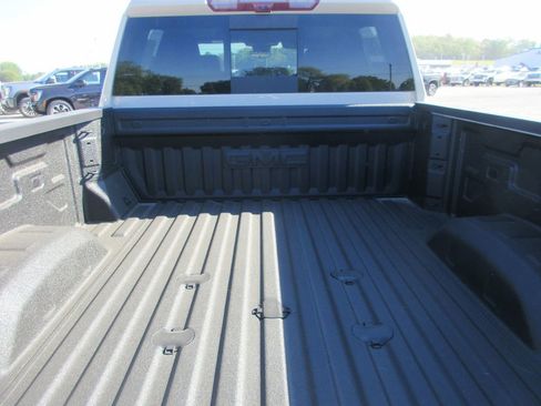 New 2026 GMC Sierra 2500 AT4 w/ AT4 Premium Plus Package AWD/4WD image 7